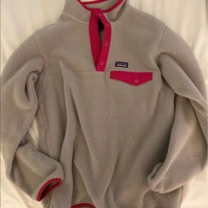 Grey and pink quarter snap Patagonia